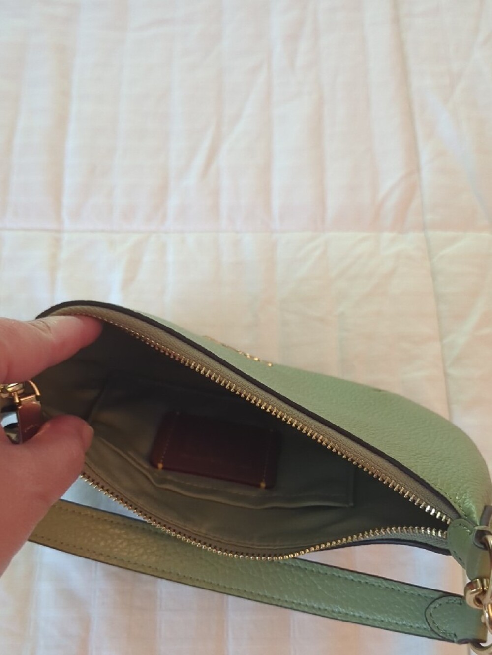 NWT- Coach Mini Payton Sage Green Pebbled Leather Shoulder Bag - Picture 3 of 7